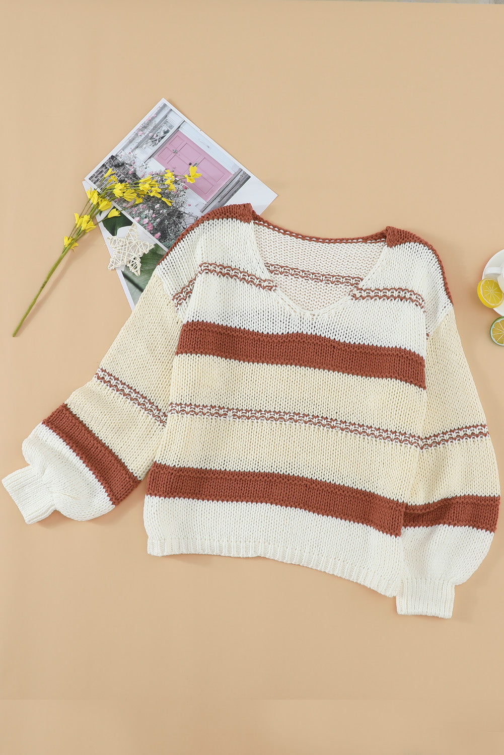 Pullover mit v-ausschnitt und gestrickten laternenärmeln