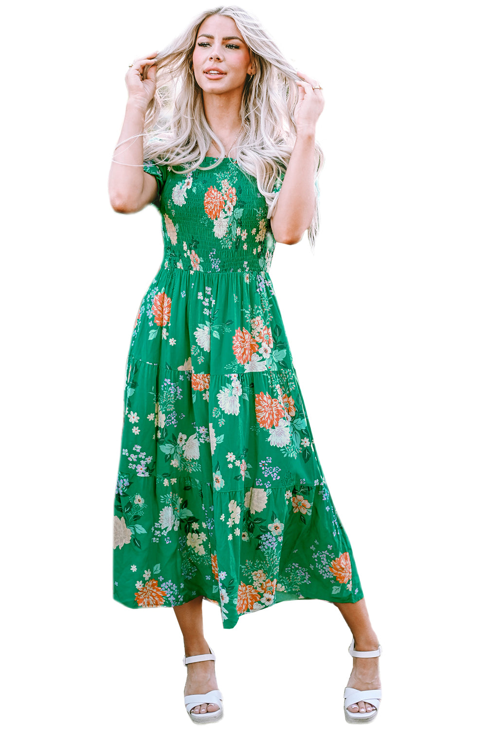 Grünes midikleid mit blümchendruck und gesmokten ärmeln