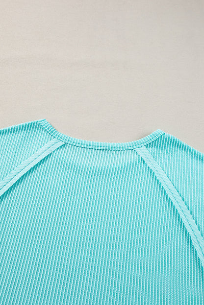 Hellblau gerippt freiliegende naht casual plus größe t shirt
