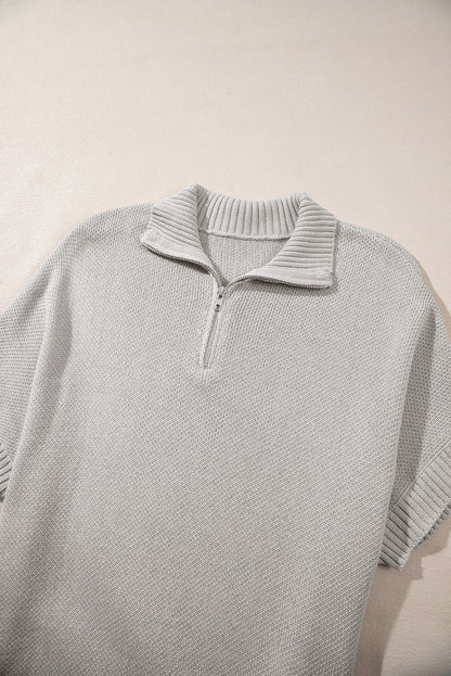 Hellgrauer quarter zip pullover mit kurzen fledermausärmeln