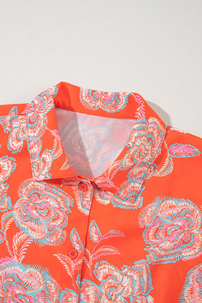 Rotes hemd mit blumendruck und reverskragen loses minikleid