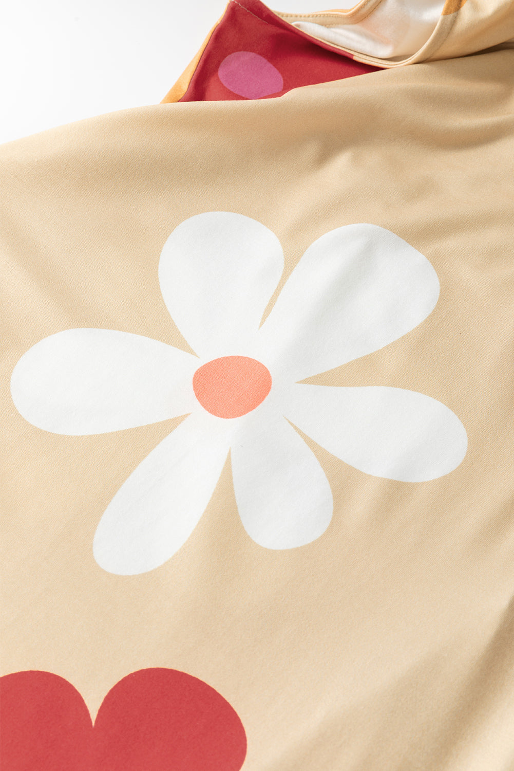 Apricot gänseblümchen-tankkleid mit blumendruck