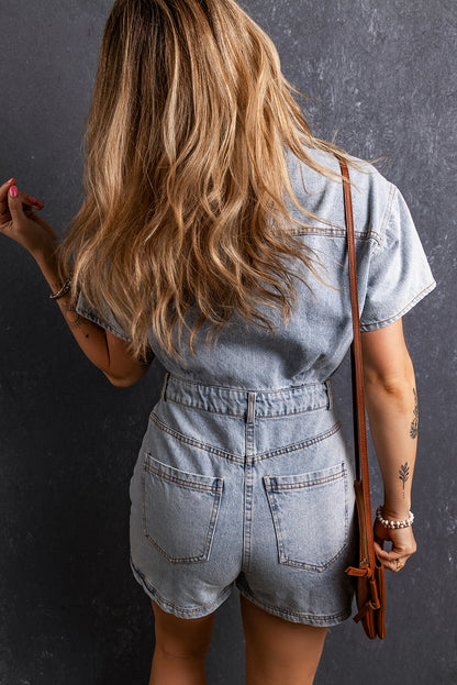 Hellblauer vintage washed buttons pocketed denim romper