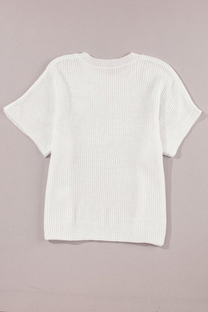 Weißes pullover-top mit blumenstickerei