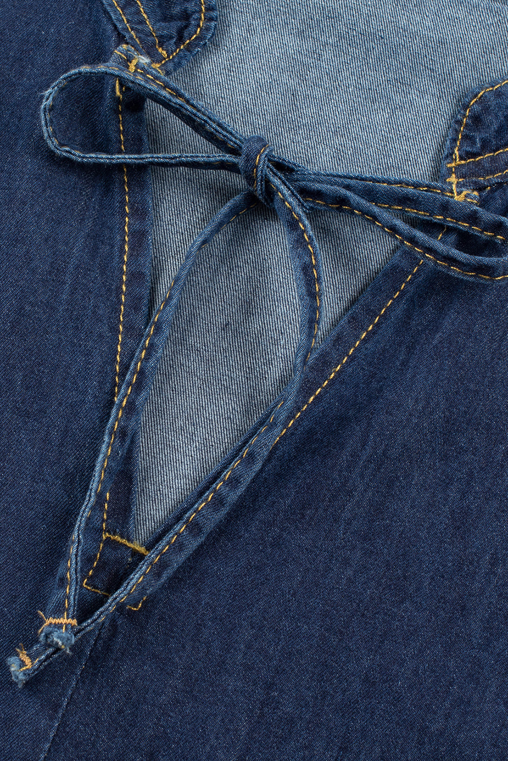 Ärmelloses, gestuftes Maxikleid aus Chambray in echtem Petrol