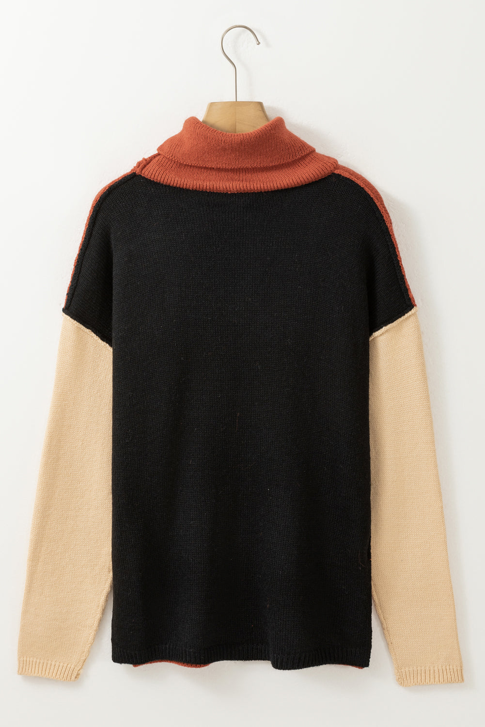 Clay roter farbblock-rollkragenpullover mit tropfenschulter-strickpullover