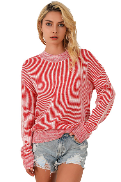 Gestreifter druck gerippter besatz pullover mit rundhalsausschnitt