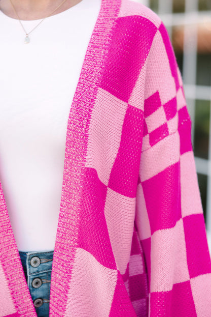 Rot karierte strickjacke mit geripptem saum und offener vorderseite