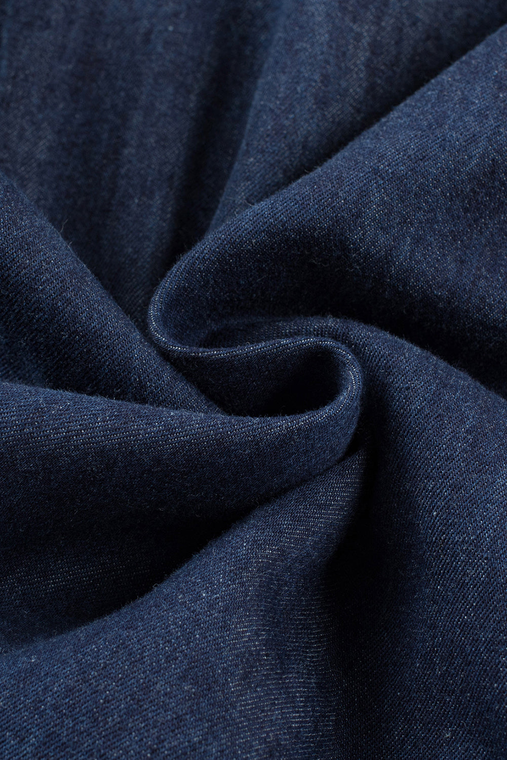 Ärmelloses, gestuftes Maxikleid aus Chambray in echtem Petrol