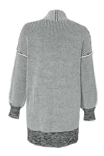 Graue karierte strickjacke mit offener vorderseite