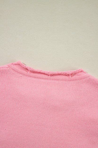 Pfirsichblüte blumendetail gestrickter pullover mit gekerbtem hals