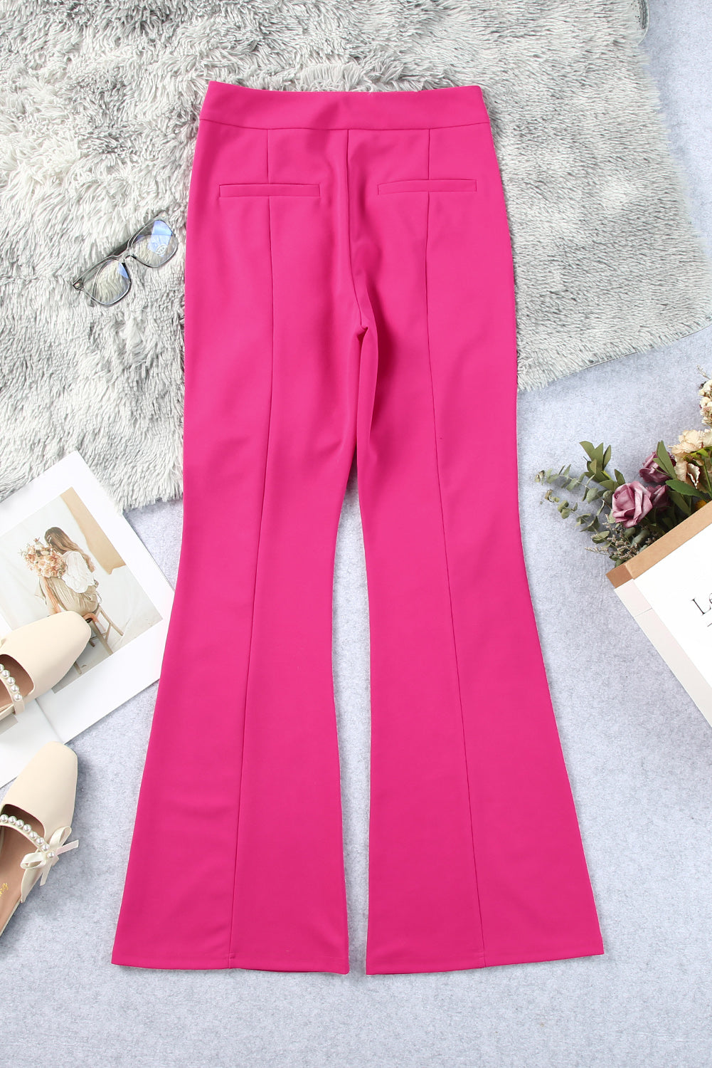 Rose hose mit geteiltem saum und hoher taille