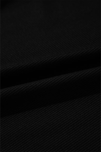 Schwarzes langarm-maxi-bodycon-kleid mit quadratischem ausschnitt
