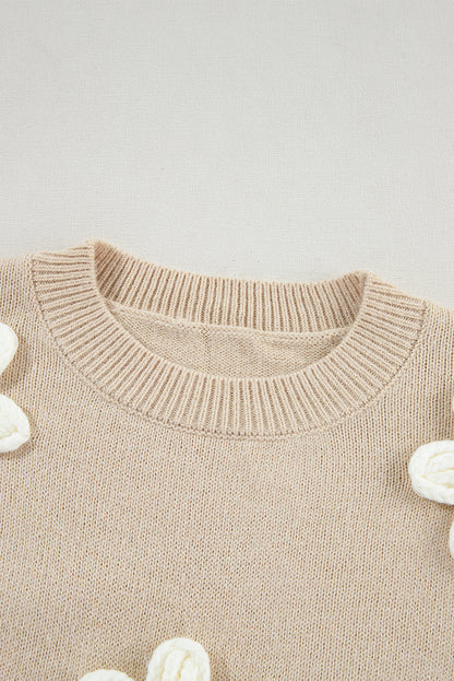 Pergamentfarbener, gehäkelter grobstrick-pullover