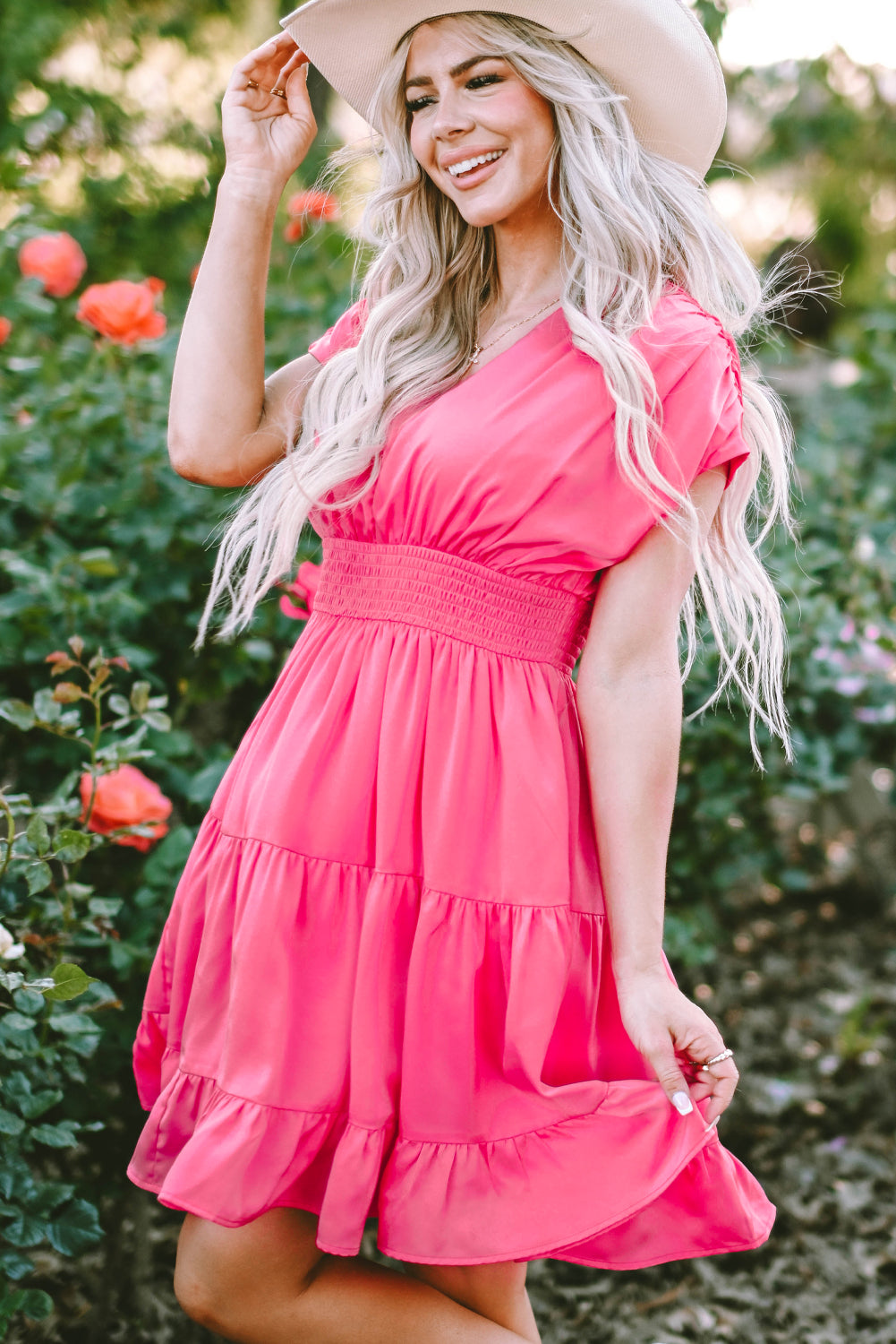 Strawberry pink geraffte ärmel v-ausschnitt smock taille gerafftes kleid