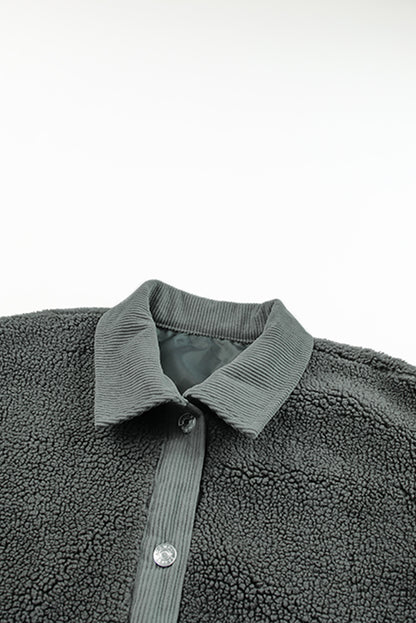 Graue sherpa jacke mit cordbesatz und ellbogenaufnäher