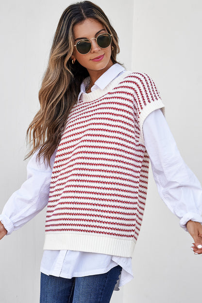 Rot gestreifte, gerippte weste mit lockerer passform und gestricktem pullover