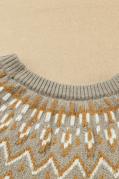 Grauer pullover mit geometrischem muster und geripptem rundhalsausschnitt