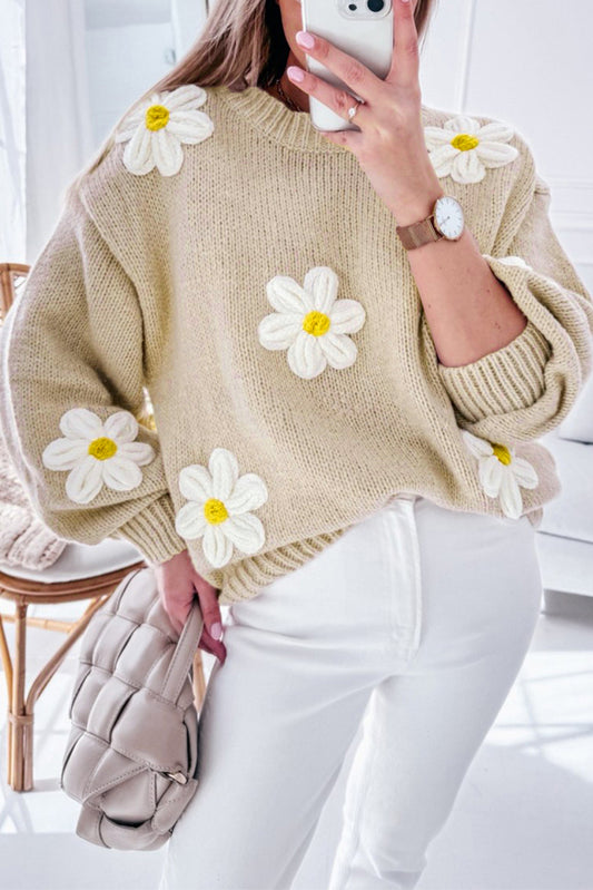 Pergamentfarbener, gehäkelter grobstrick-pullover