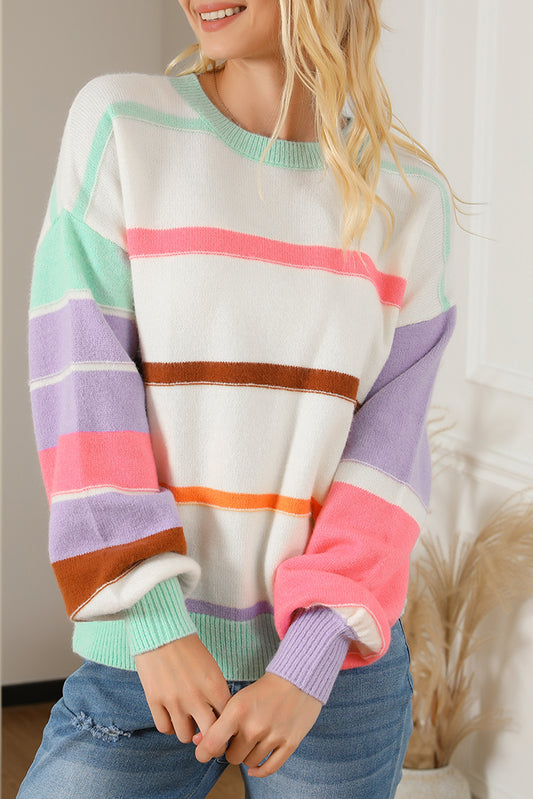 Mehrfarbig gestreifter colorblock pullover mit überschnittenen schultern