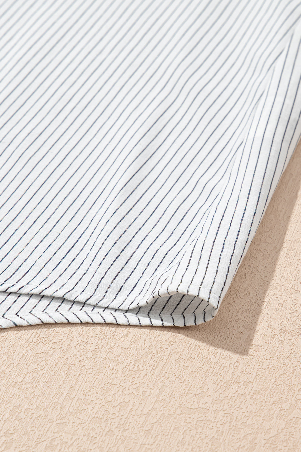 Weißer streifen gerollt registerkarte ärmel geknöpft plus größe shirt