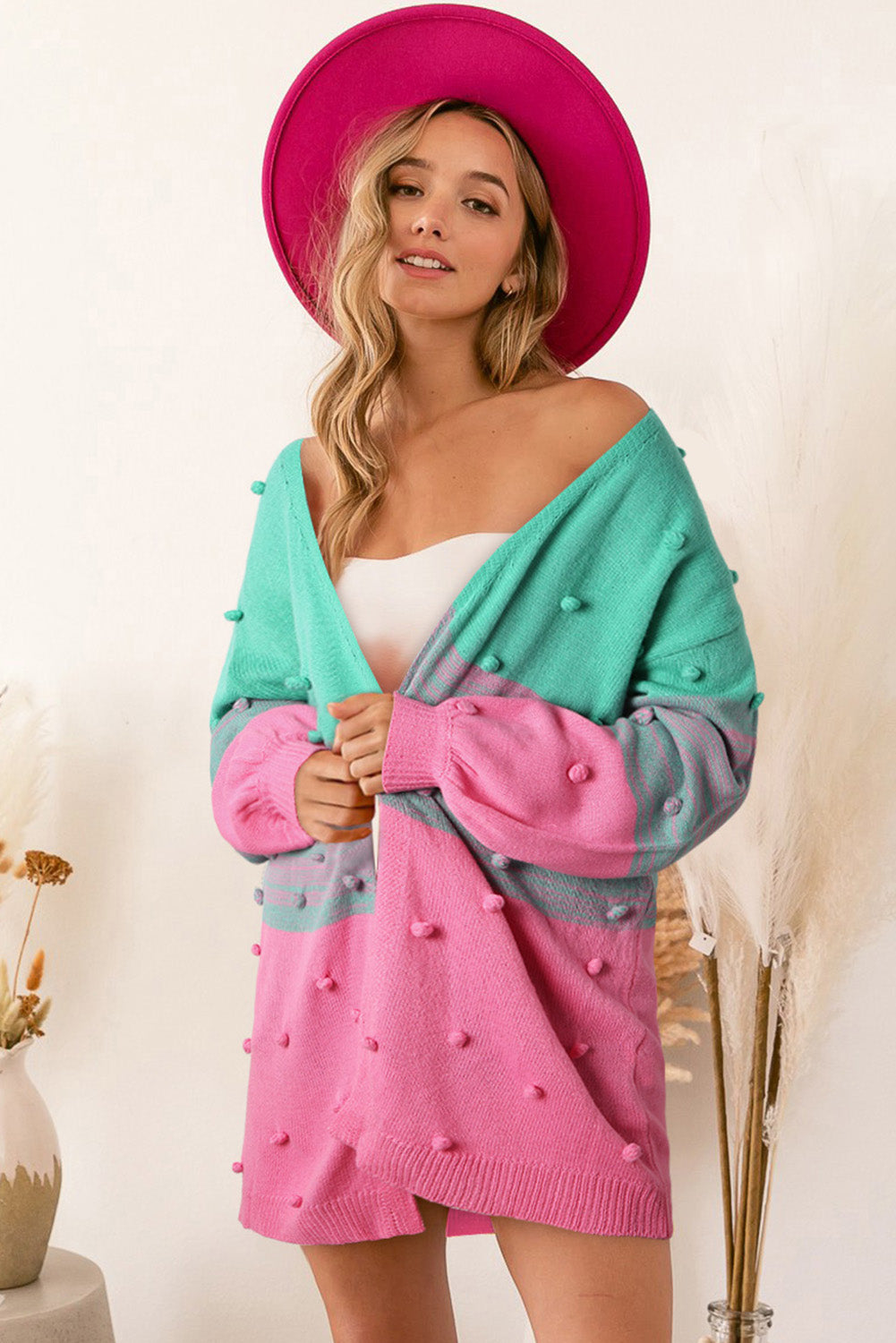 Rose pompom color block open front strickjacke