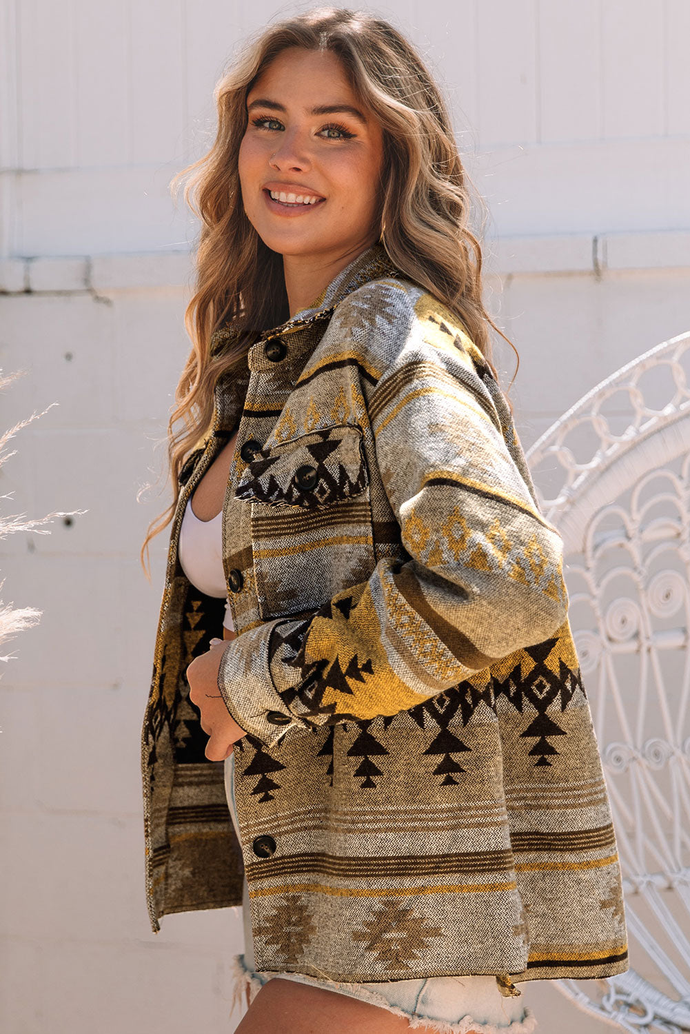 Braune westernjacke mit aztekendruck
