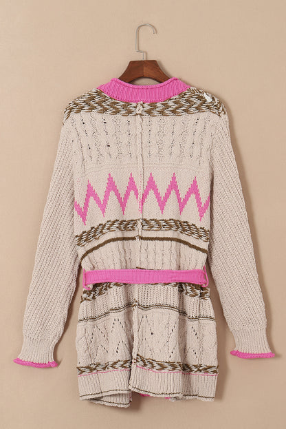 Grauer geometrischer zopfstrick cardigan mit offenen taschen