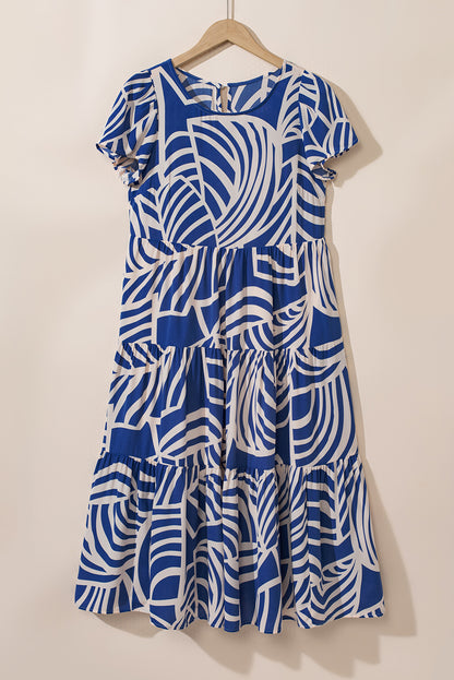 Himmelblaues boho bedrucktes kleid mit kurzen ärmeln und flare-teilung