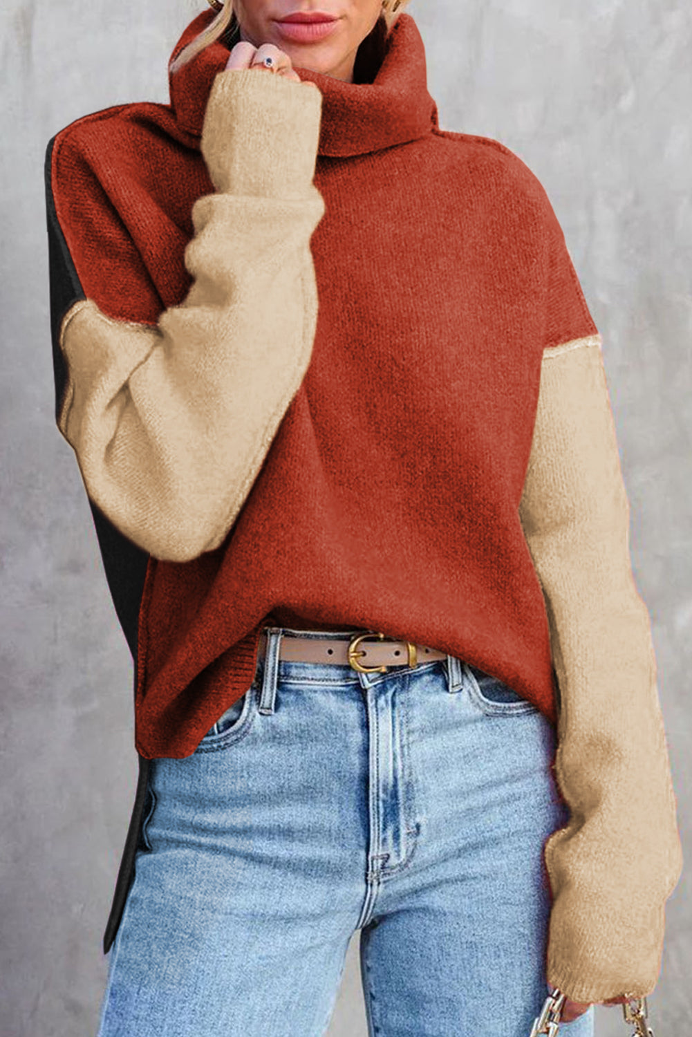 Clay roter farbblock-rollkragenpullover mit tropfenschulter-strickpullover