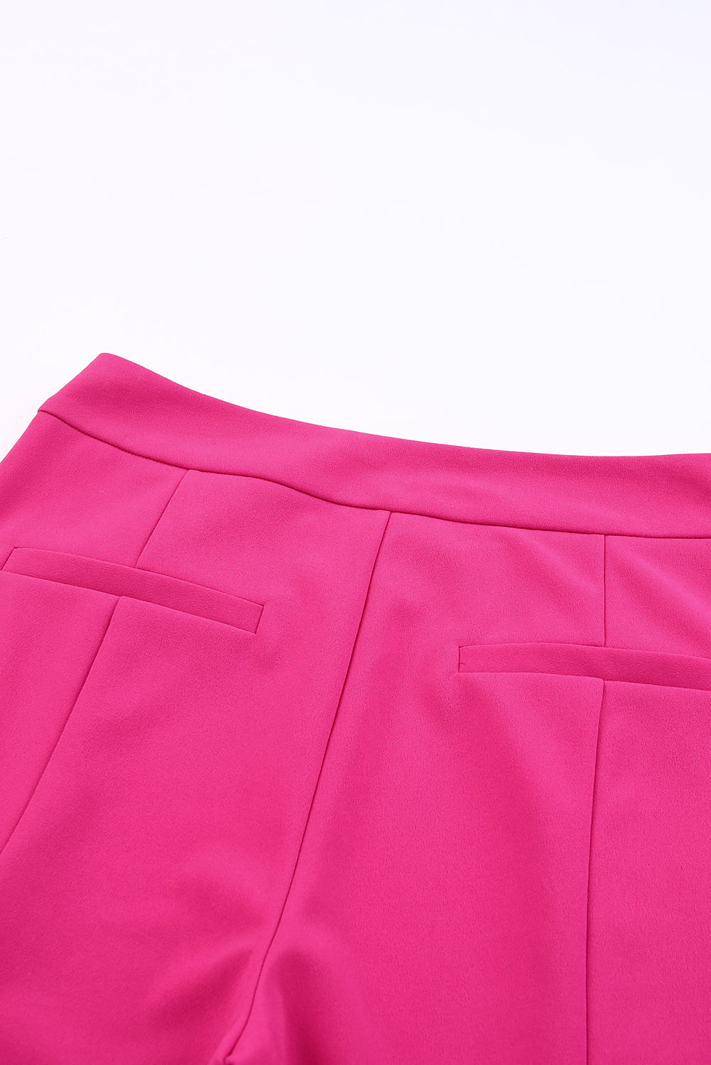 Rose hose mit geteiltem saum und hoher taille