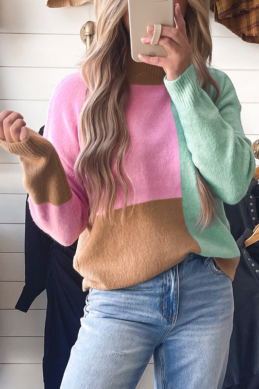 Mehrfarbiger colorblock-pullover mit geripptem halsausschnitt