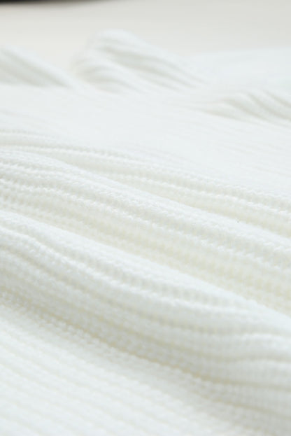Weißer kürbis-garnstich-rippenstrickpullover