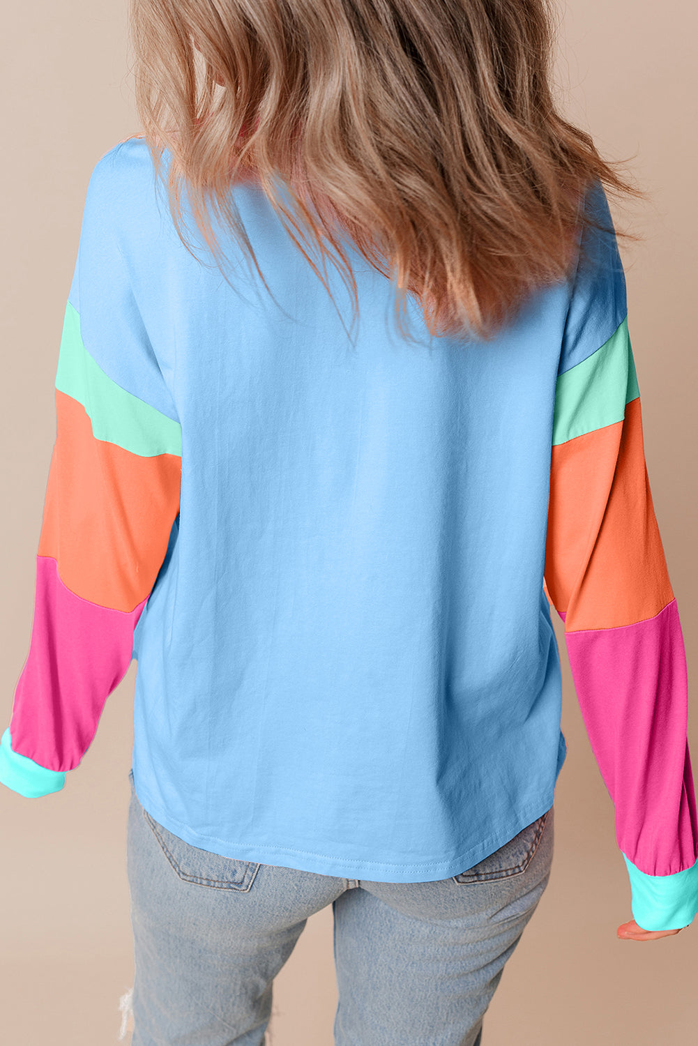 Dunkelblaues colorblock patchwork-langarm-top mit lockeren ärmeln