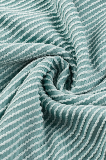 Aruba blau strukturiertes minikleid mit gerafften flatterärmeln