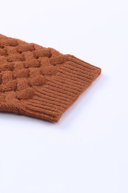 Brauner strickcardigan mit offener vorderseite und gewebter textur und taschen