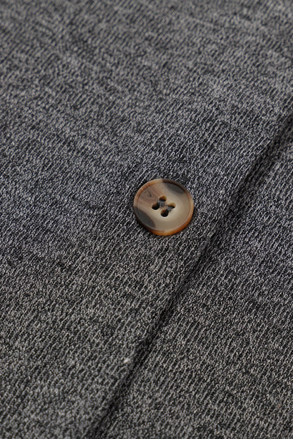 Strickjacke mit taschen und knopfleiste in grauem heidekraut