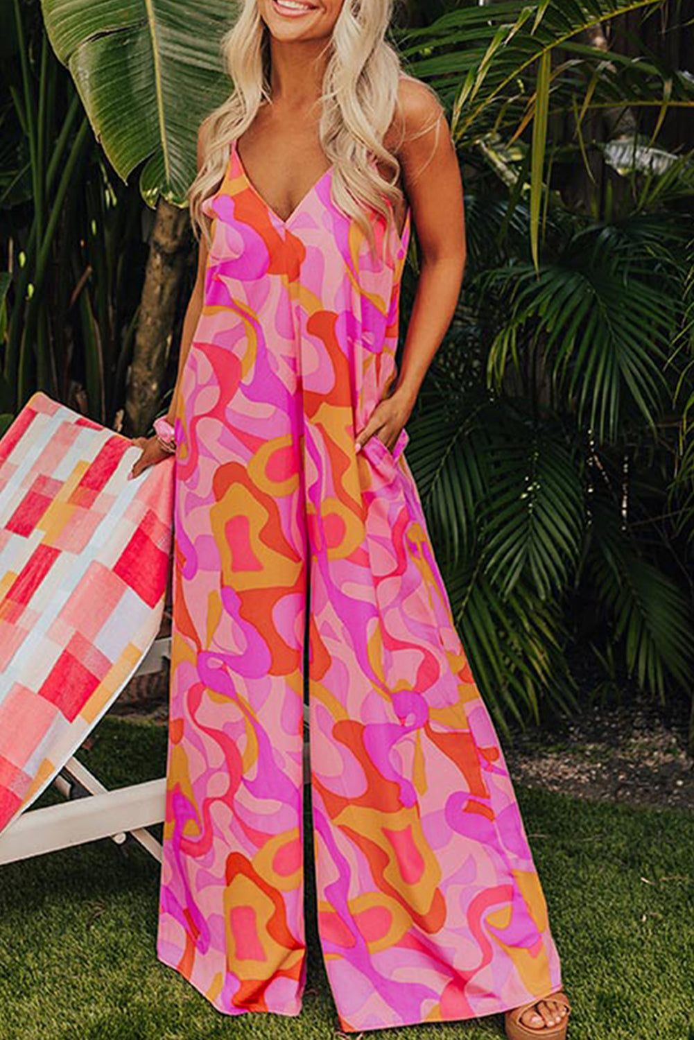 Rosa boho abstrakt druck v-ausschnitt weites bein jumpsuit