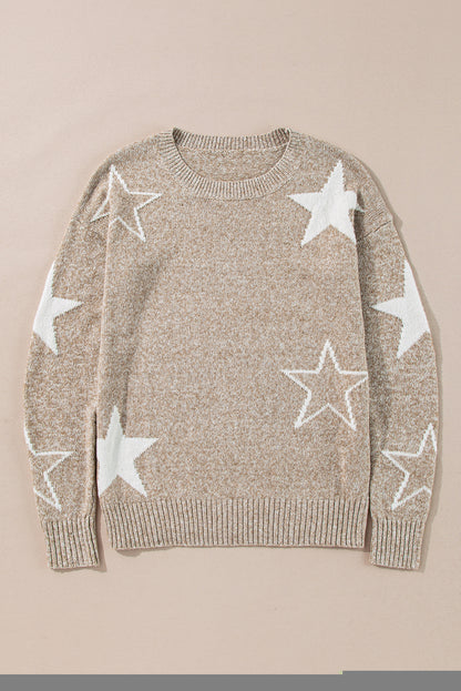 Khakifarbener pullover mit sternchenmuster und tropfenschulter