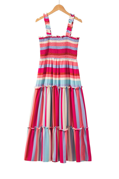 Rotes gestreiftes gerafftes Trägerband gerafftes langes Kleid