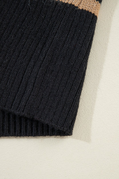 Schwarzer gestreifter, geknöpfter v-ausschnitt, lockere strickjacke mit hängenden schultern
