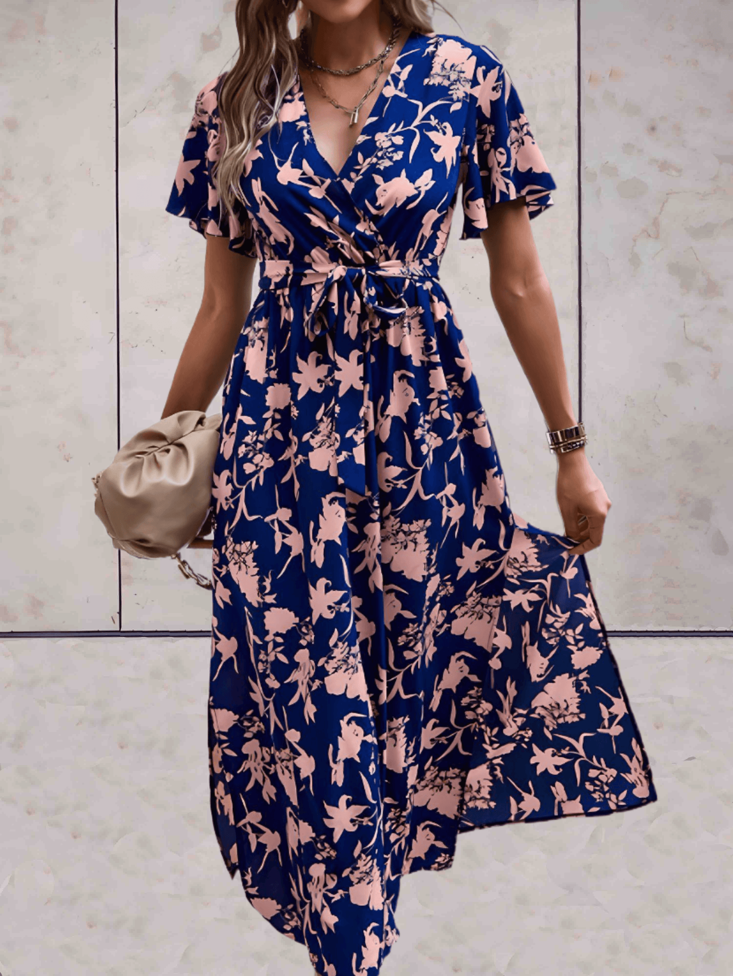 'Amelia' Midi-Kleid Blumendruck und hohem Schlitz